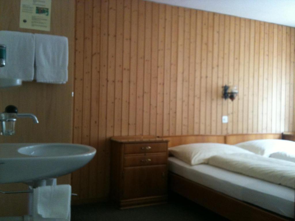 Hotel Stalden Lütschenthal Стая снимка
